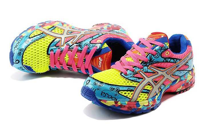 Asics Gel noosa TRI 6 femme  asics 2011 nouveau